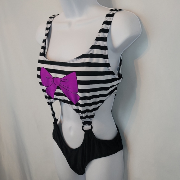 Material Girl Sexy One Piece - Picture 3 of 8